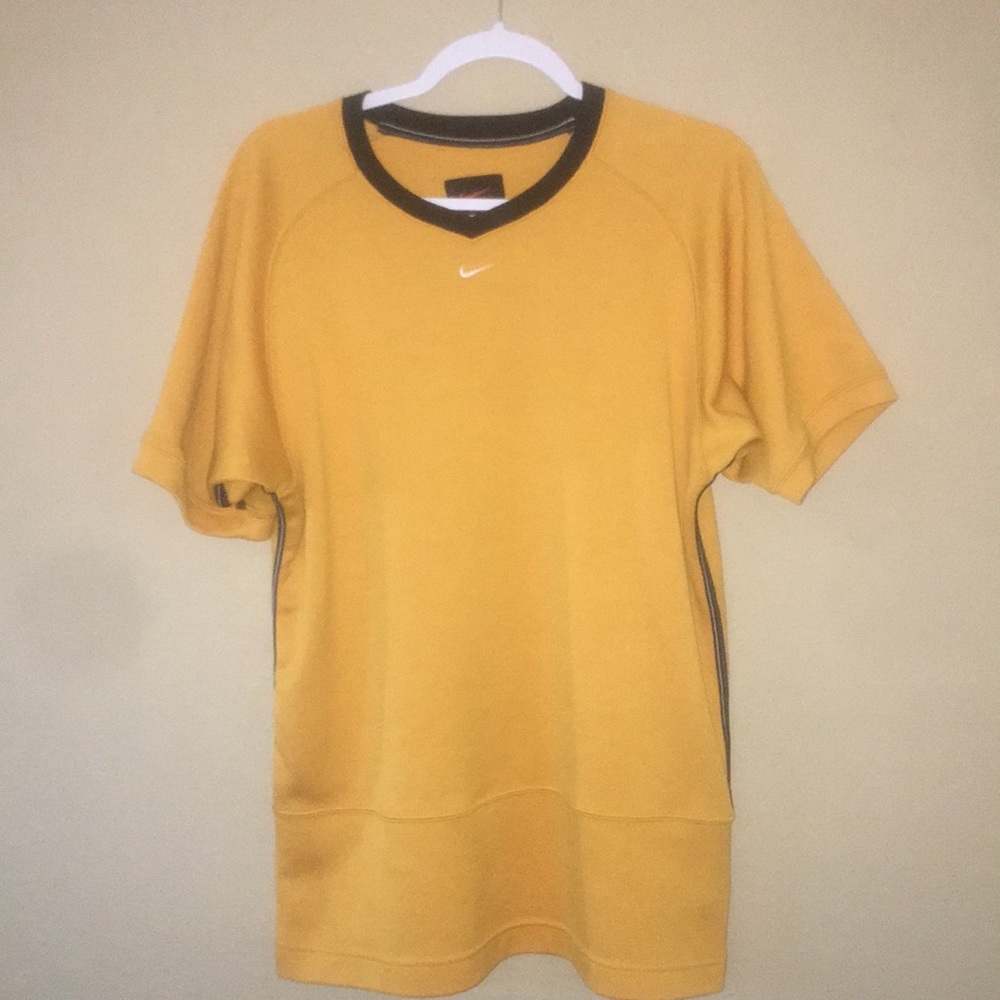 Nike t shirt